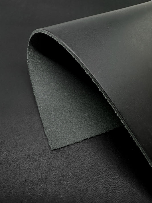 MW Basic Nume A4 Cut #4 Black