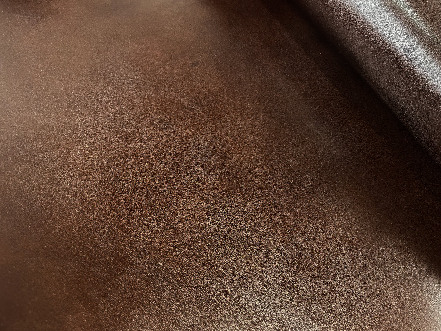 Vono Aniline #04 Dark Brown