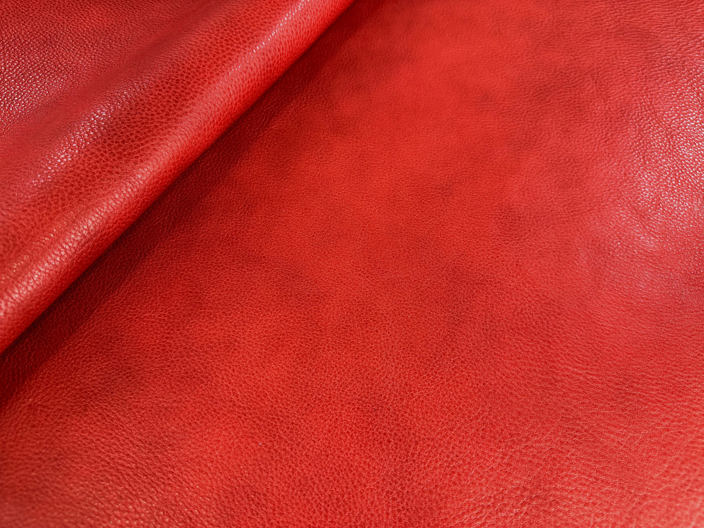 MW Natural Tanned Shrink Leather #5 Red