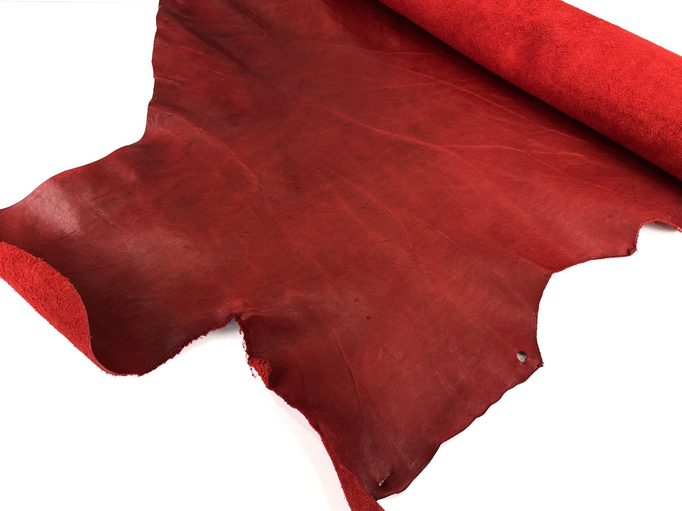 ソフトな質感の栃木レザー製ヌメ革 ｜財布・バッグ・帽子・小物